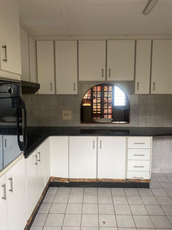 To Let 3 Bedroom Property for Rent in Treasure Beach KwaZulu-Natal