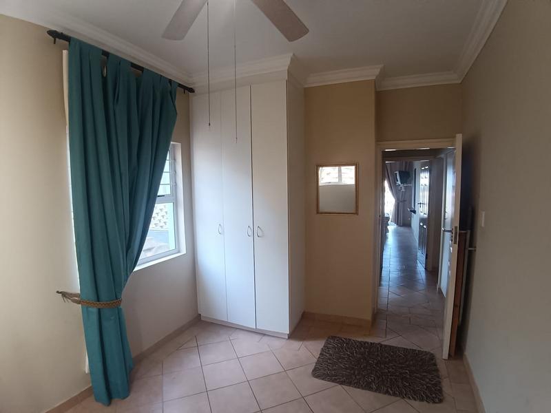 2 Bedroom Property for Sale in Margate KwaZulu-Natal