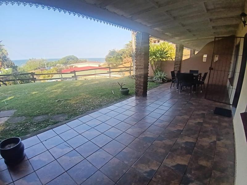 2 Bedroom Property for Sale in Manaba Beach KwaZulu-Natal