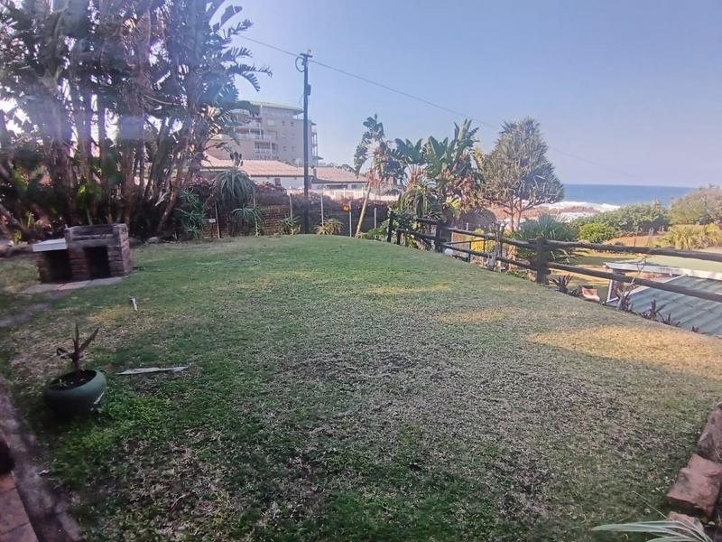 2 Bedroom Property for Sale in Manaba Beach KwaZulu-Natal