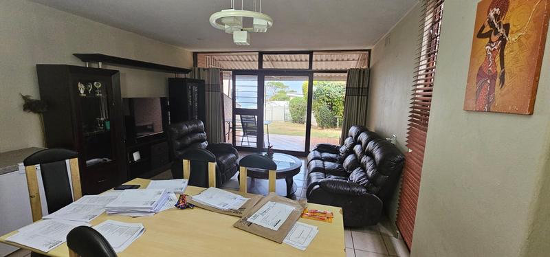 2 Bedroom Property for Sale in Scottburgh KwaZulu-Natal