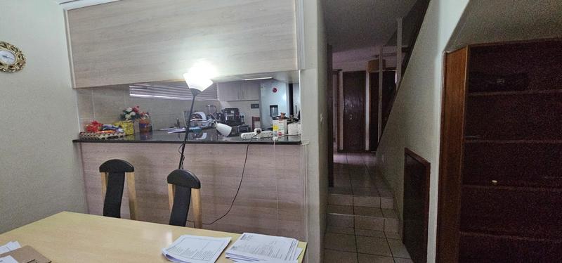 2 Bedroom Property for Sale in Scottburgh KwaZulu-Natal