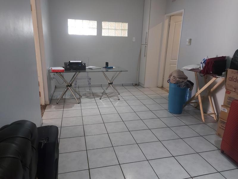 4 Bedroom Property for Sale in Meer En See KwaZulu-Natal