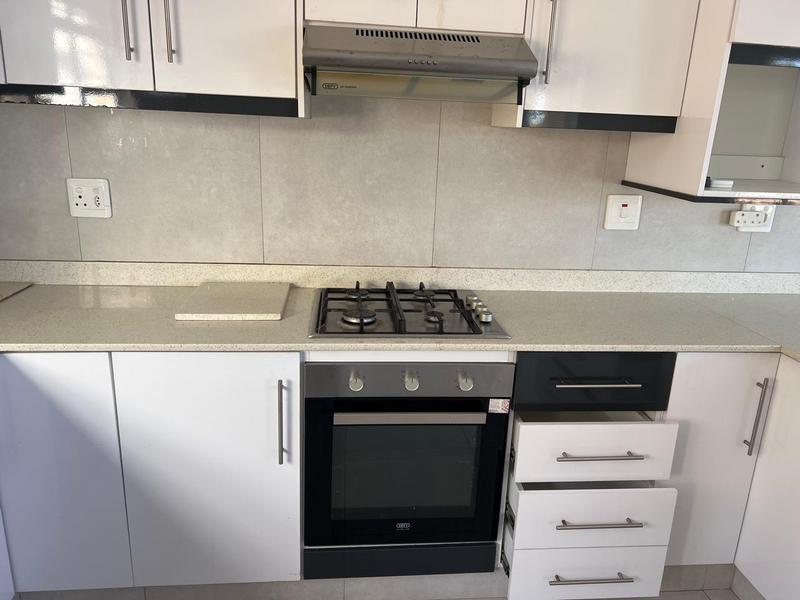 To Let 2 Bedroom Property for Rent in Port Shepstone KwaZulu-Natal