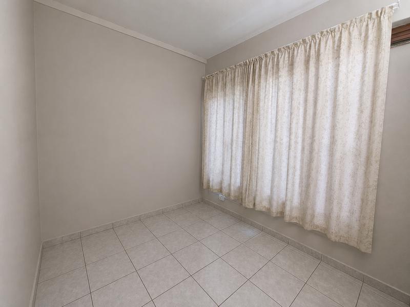 2 Bedroom Property for Sale in Margate Beach KwaZulu-Natal