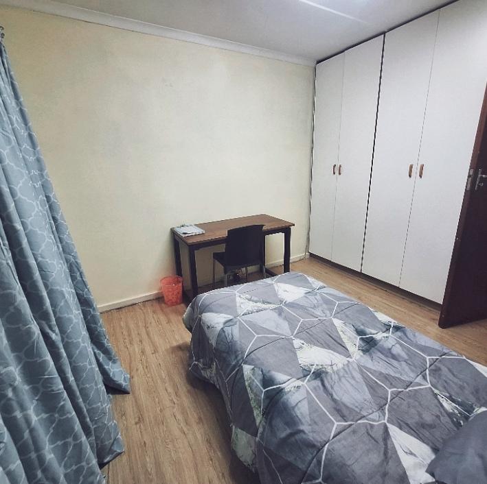 To Let 4 Bedroom Property for Rent in Reservoir Hills KwaZulu-Natal