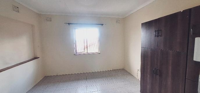 To Let 4 Bedroom Property for Rent in Reservoir Hills KwaZulu-Natal