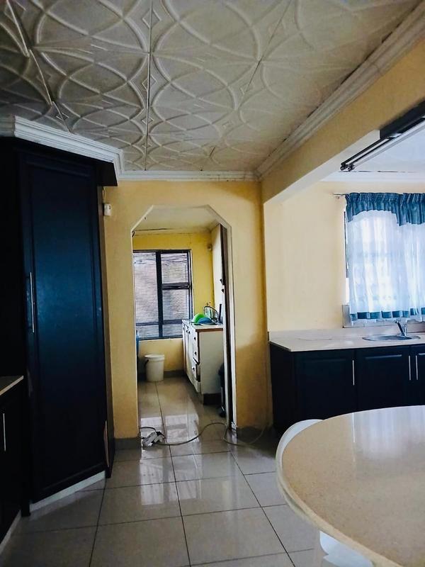 3 Bedroom Property for Sale in Newlands West KwaZulu-Natal