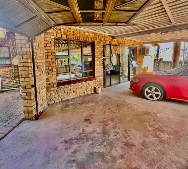 3 Bedroom Property for Sale in Newlands West KwaZulu-Natal
