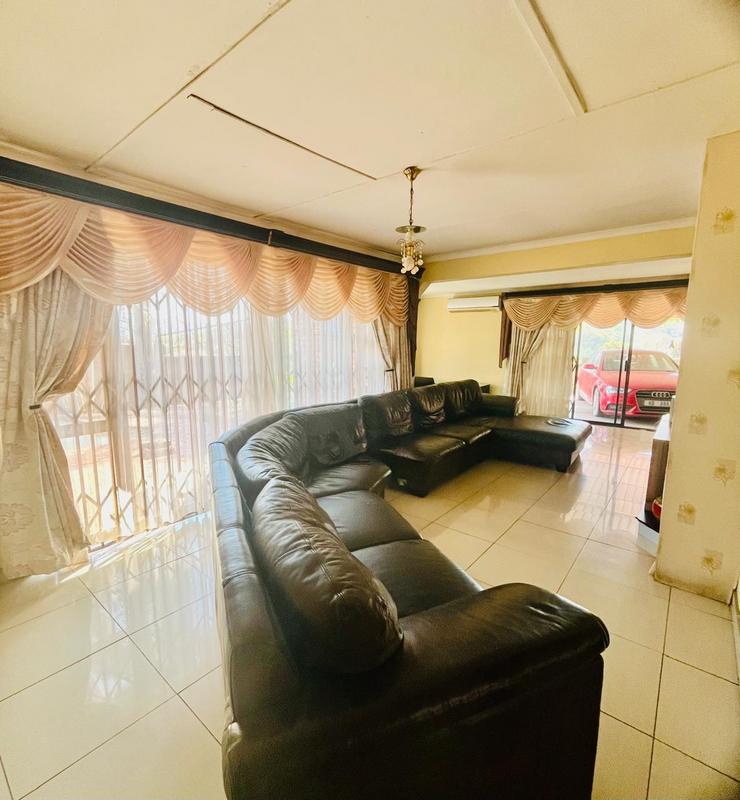 3 Bedroom Property for Sale in Newlands West KwaZulu-Natal