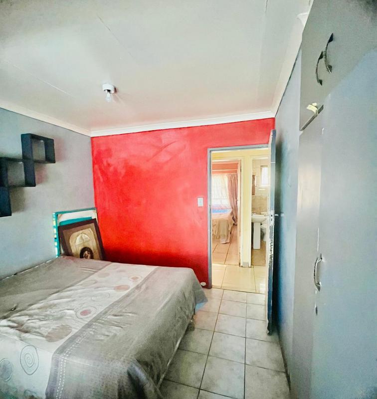 3 Bedroom Property for Sale in Newlands West KwaZulu-Natal
