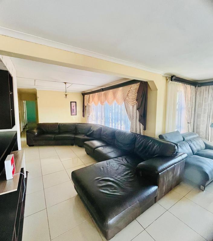 3 Bedroom Property for Sale in Newlands West KwaZulu-Natal