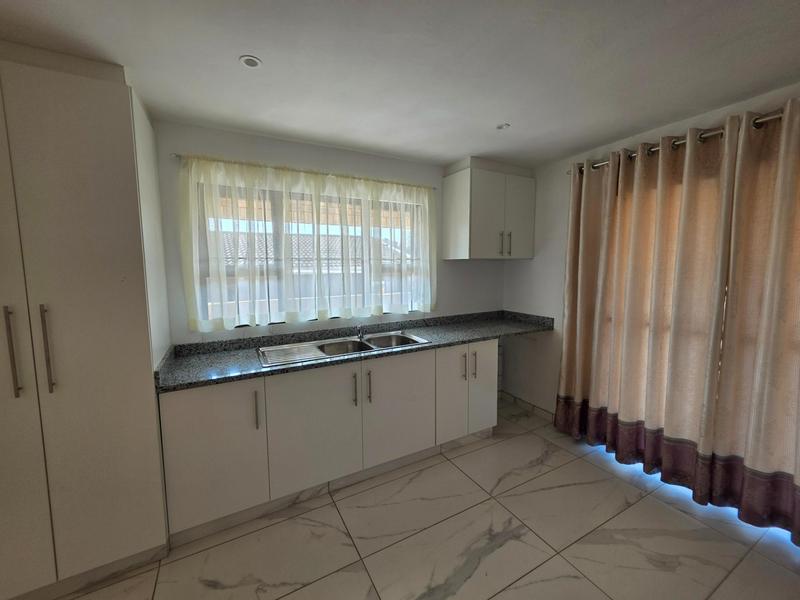 To Let 2 Bedroom Property for Rent in Everest Heights KwaZulu-Natal