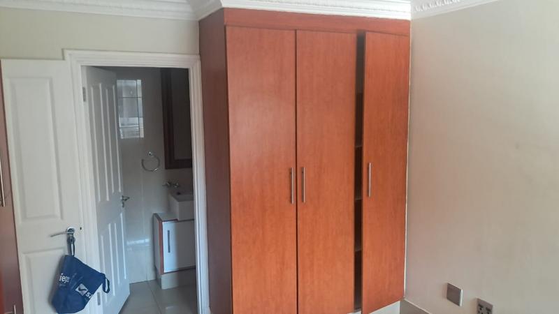 1 Bedroom Property for Sale in Point Waterfront KwaZulu-Natal