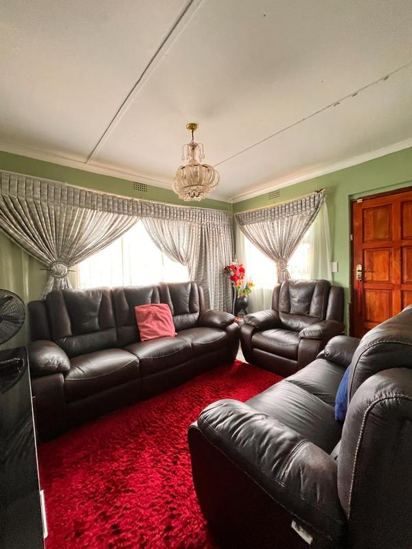 2 Bedroom Property for Sale in Umhlathuze KwaZulu-Natal