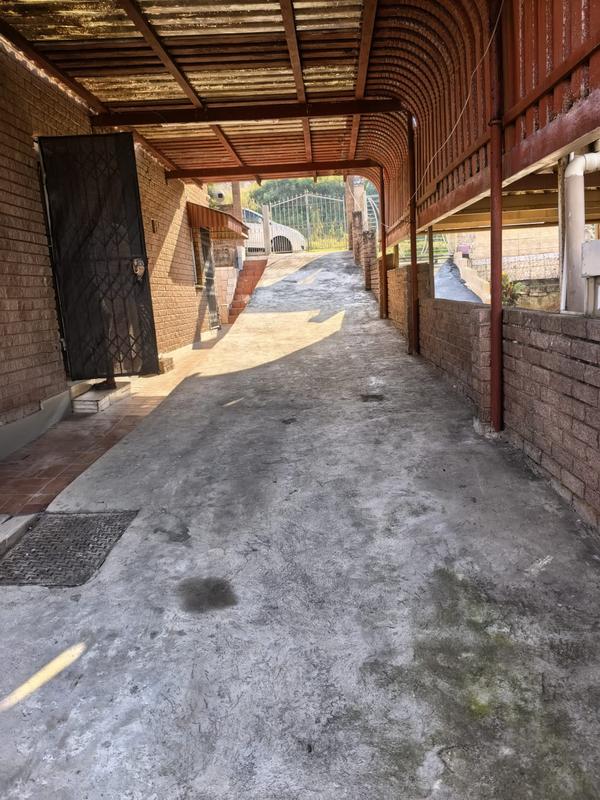 2 Bedroom Property for Sale in Westcliff KwaZulu-Natal