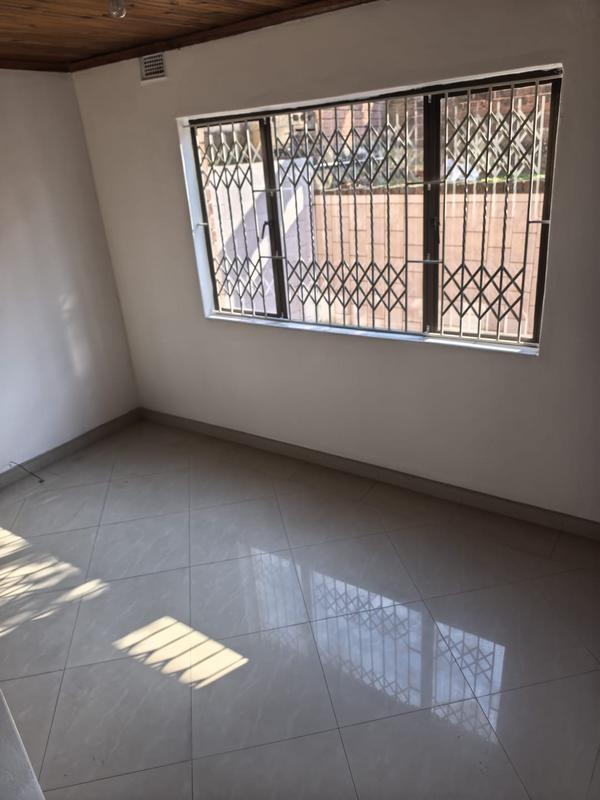 2 Bedroom Property for Sale in Westcliff KwaZulu-Natal