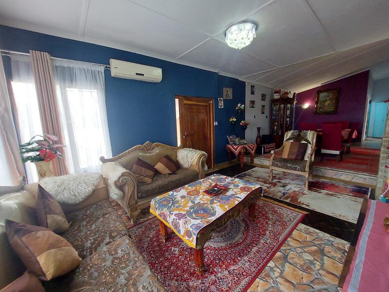 7 Bedroom Property for Sale in Uvongo KwaZulu-Natal