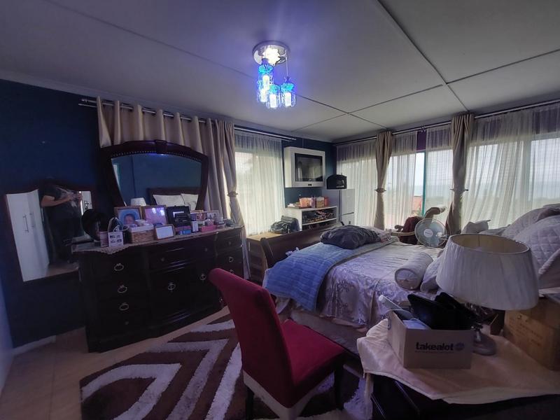 7 Bedroom Property for Sale in Uvongo KwaZulu-Natal