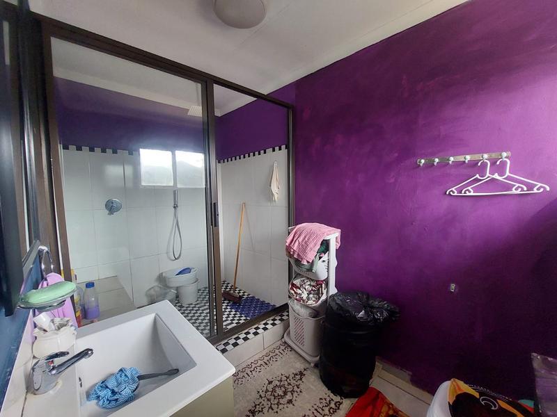 7 Bedroom Property for Sale in Uvongo KwaZulu-Natal