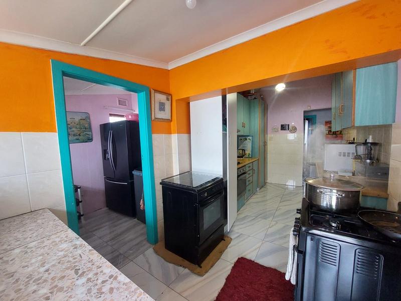7 Bedroom Property for Sale in Uvongo KwaZulu-Natal