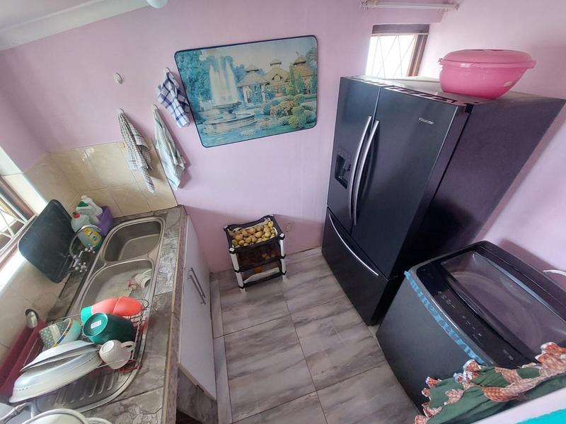 7 Bedroom Property for Sale in Uvongo KwaZulu-Natal