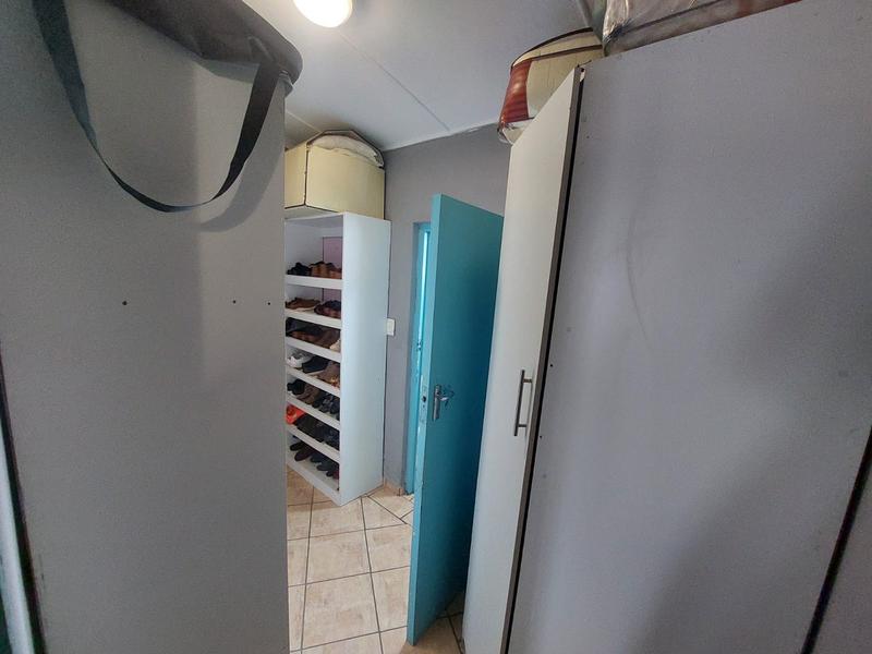 7 Bedroom Property for Sale in Uvongo KwaZulu-Natal