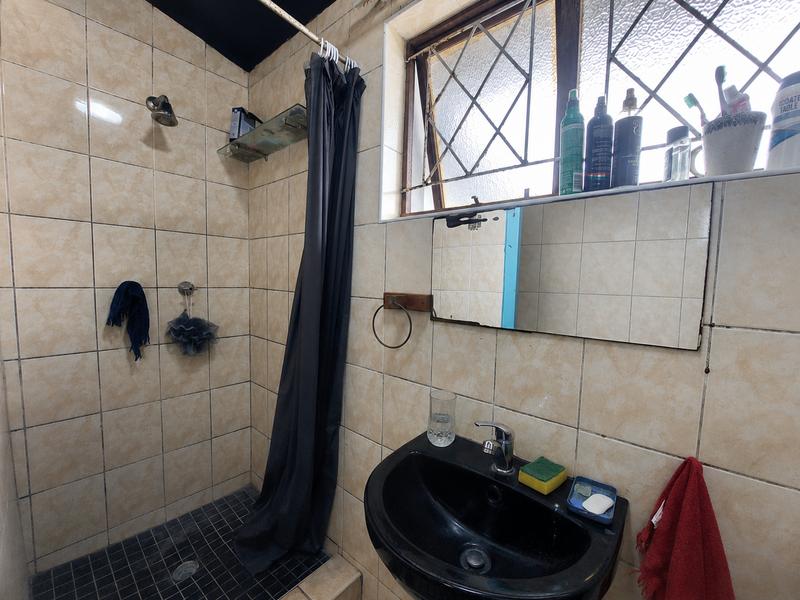 7 Bedroom Property for Sale in Uvongo KwaZulu-Natal