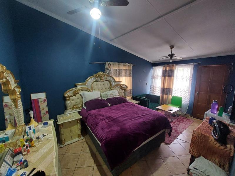 7 Bedroom Property for Sale in Uvongo KwaZulu-Natal