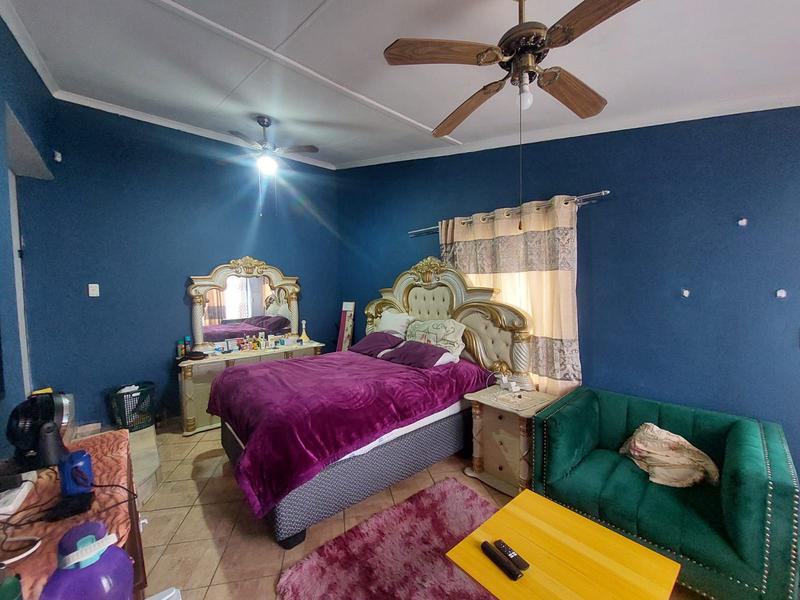 7 Bedroom Property for Sale in Uvongo KwaZulu-Natal