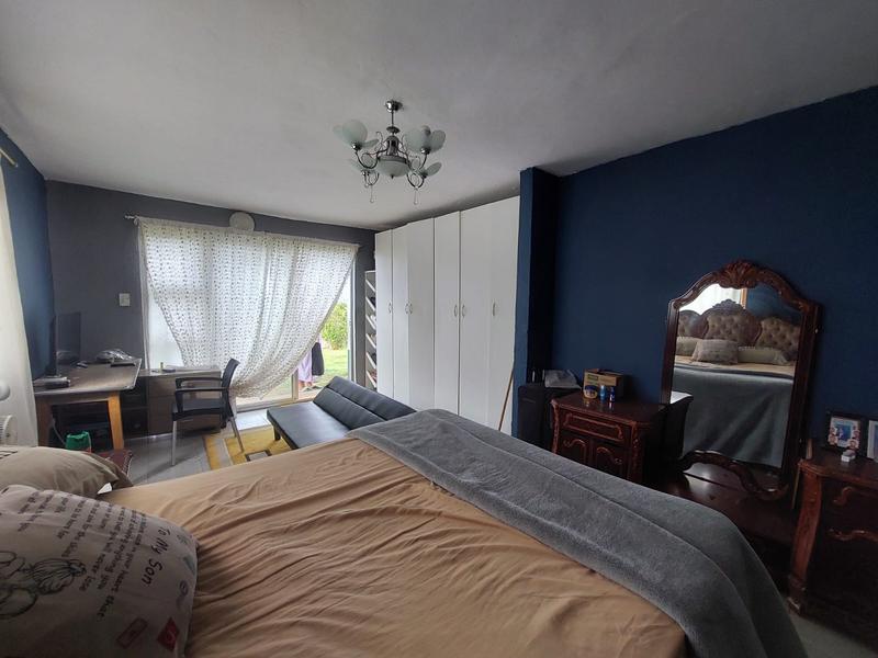 7 Bedroom Property for Sale in Uvongo KwaZulu-Natal