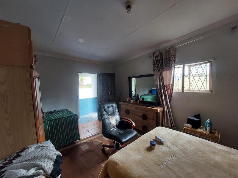 7 Bedroom Property for Sale in Uvongo KwaZulu-Natal