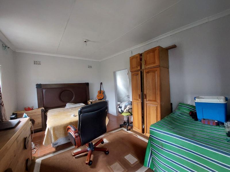 7 Bedroom Property for Sale in Uvongo KwaZulu-Natal