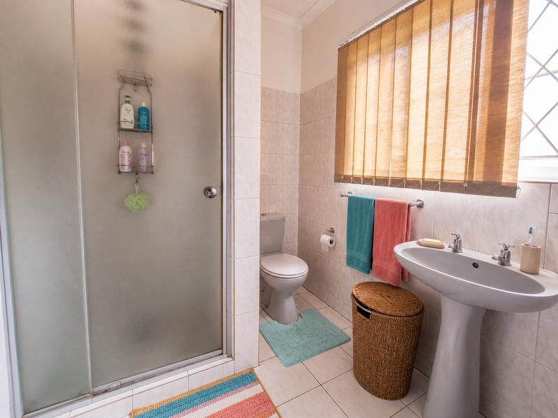 To Let 1 Bedroom Property for Rent in Bluff KwaZulu-Natal