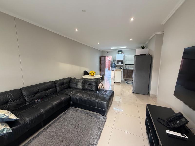 2 Bedroom Property for Sale in New Town Centre KwaZulu-Natal