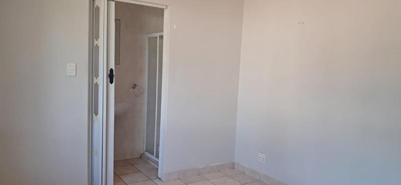 To Let 1 Bedroom Property for Rent in Durban North KwaZulu-Natal