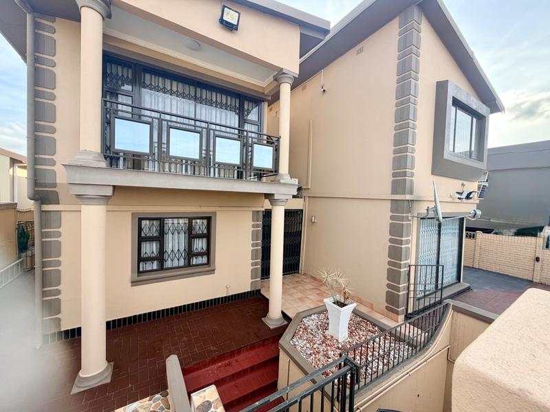 4 Bedroom Property for Sale in Reservoir Hills KwaZulu-Natal
