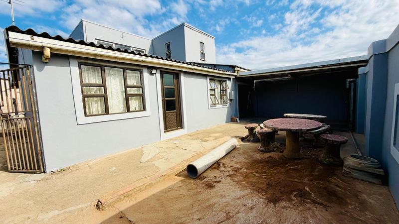 To Let 2 Bedroom Property for Rent in Kwamashu KwaZulu-Natal