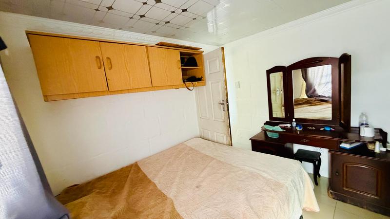 To Let 2 Bedroom Property for Rent in Kwamashu KwaZulu-Natal