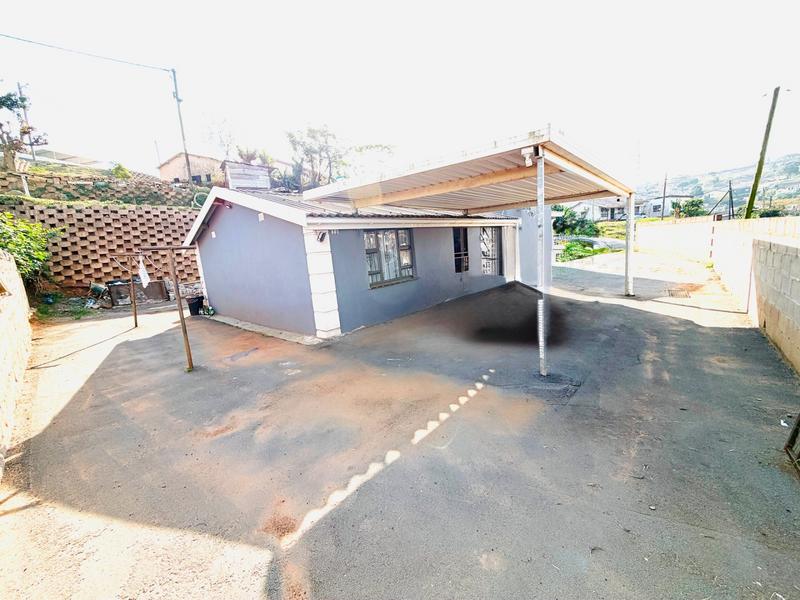 2 Bedroom Property for Sale in Umlazi KwaZulu-Natal