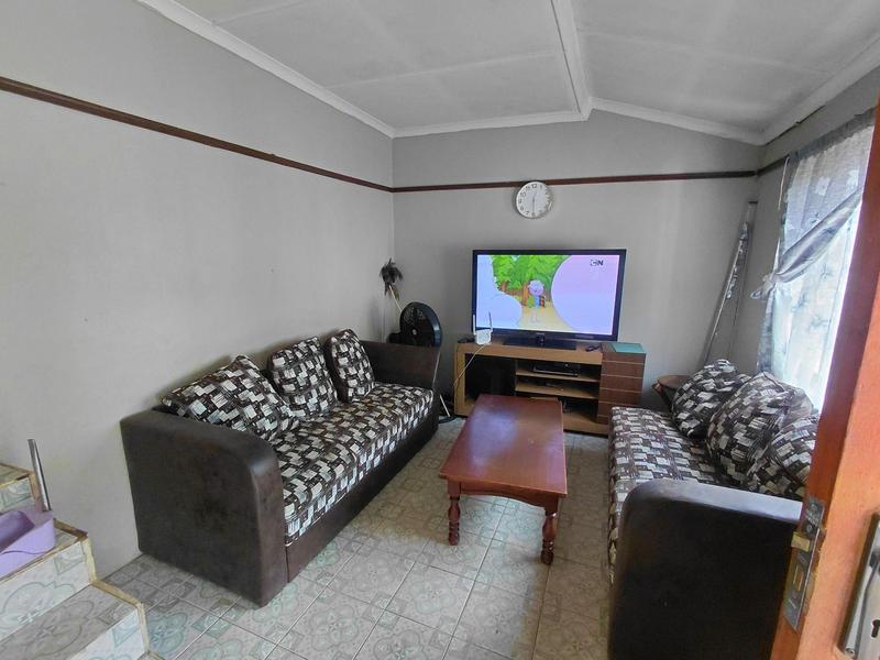 2 Bedroom Property for Sale in Umlazi KwaZulu-Natal
