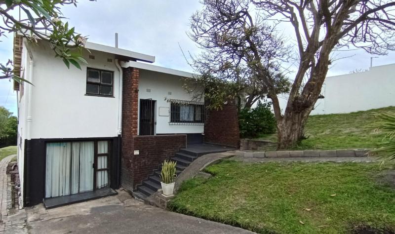 3 Bedroom Property for Sale in St Michaels On Sea KwaZulu-Natal