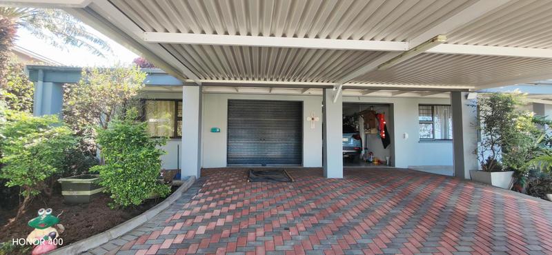 4 Bedroom Property for Sale in Manaba Beach KwaZulu-Natal