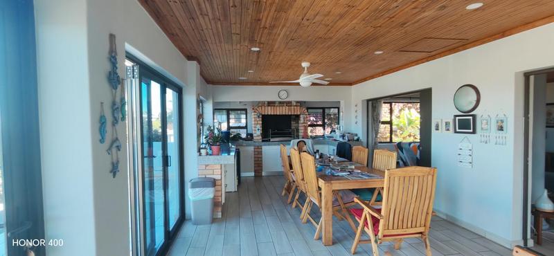 4 Bedroom Property for Sale in Manaba Beach KwaZulu-Natal