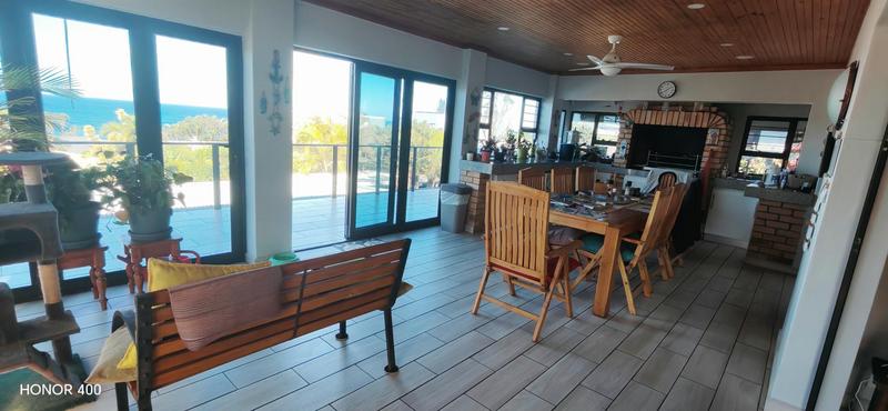 4 Bedroom Property for Sale in Manaba Beach KwaZulu-Natal