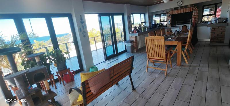 4 Bedroom Property for Sale in Manaba Beach KwaZulu-Natal