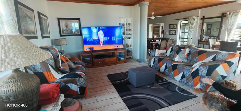 4 Bedroom Property for Sale in Manaba Beach KwaZulu-Natal