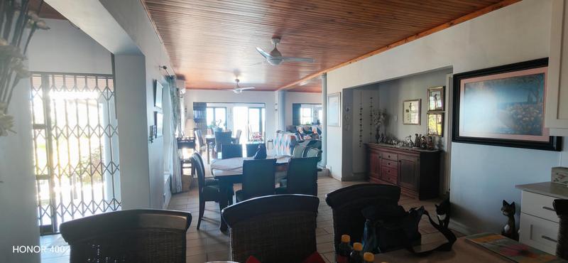 4 Bedroom Property for Sale in Manaba Beach KwaZulu-Natal