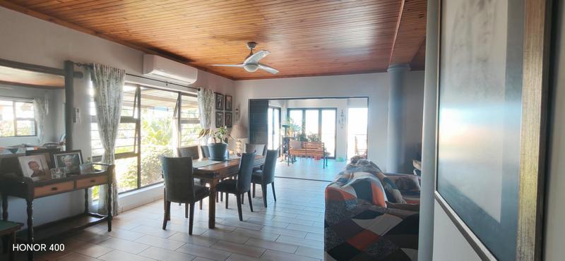 4 Bedroom Property for Sale in Manaba Beach KwaZulu-Natal