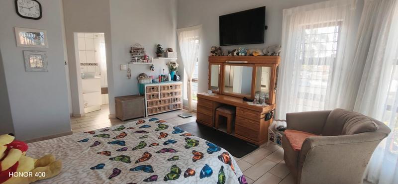 4 Bedroom Property for Sale in Manaba Beach KwaZulu-Natal